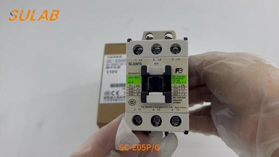 Fuji Electric SC-E05P-G Kontaktor Magnetik untuk suku cadang lift - 25A, 24VDC Coil, 3-pole dengan koneksi terminal cincin