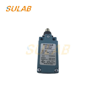 Saklar Batas Keamanan Eskalator Hitachi ZLDXC03C dengan Reset Otomatis untuk Saluran Pegangan Tangan dan Perlindungan Rantai Tangga
